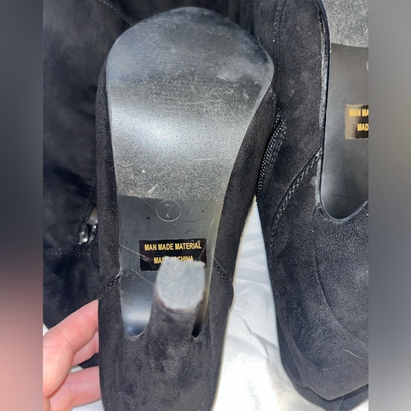 Black Knee High Boots - Picture 4 of 6